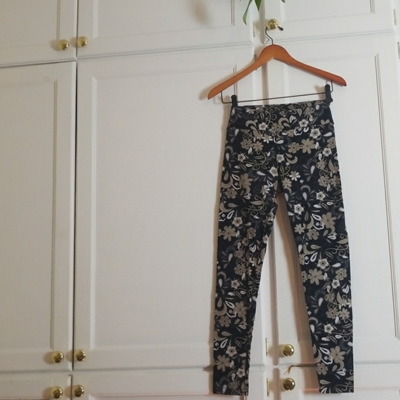 LuLaRoe leggings - Picture 1 of 4